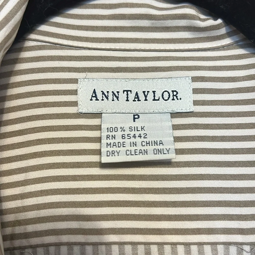 Ann Taylor Button Down Blouse - Picture 4 of 15